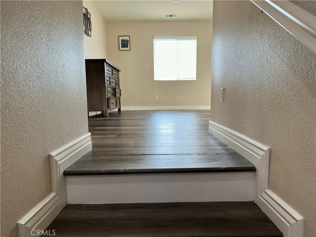 1752 El Nido, Perris, California 92571 home-pic-18